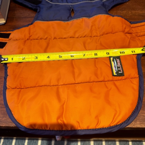 LL Bean Medium Dog Reversible Puffer Coat - Picture 5 of 5
